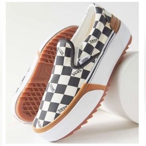 ISO these in a size 7 please 🫶🏼🫶🏼🫶🏼